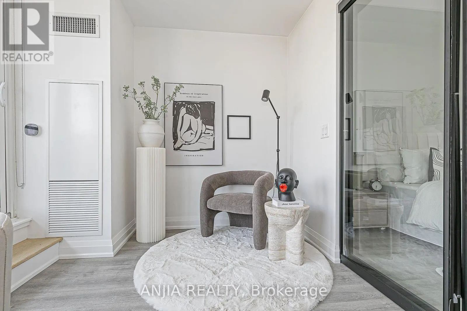 207 - 2369 DANFORTH AVENUE