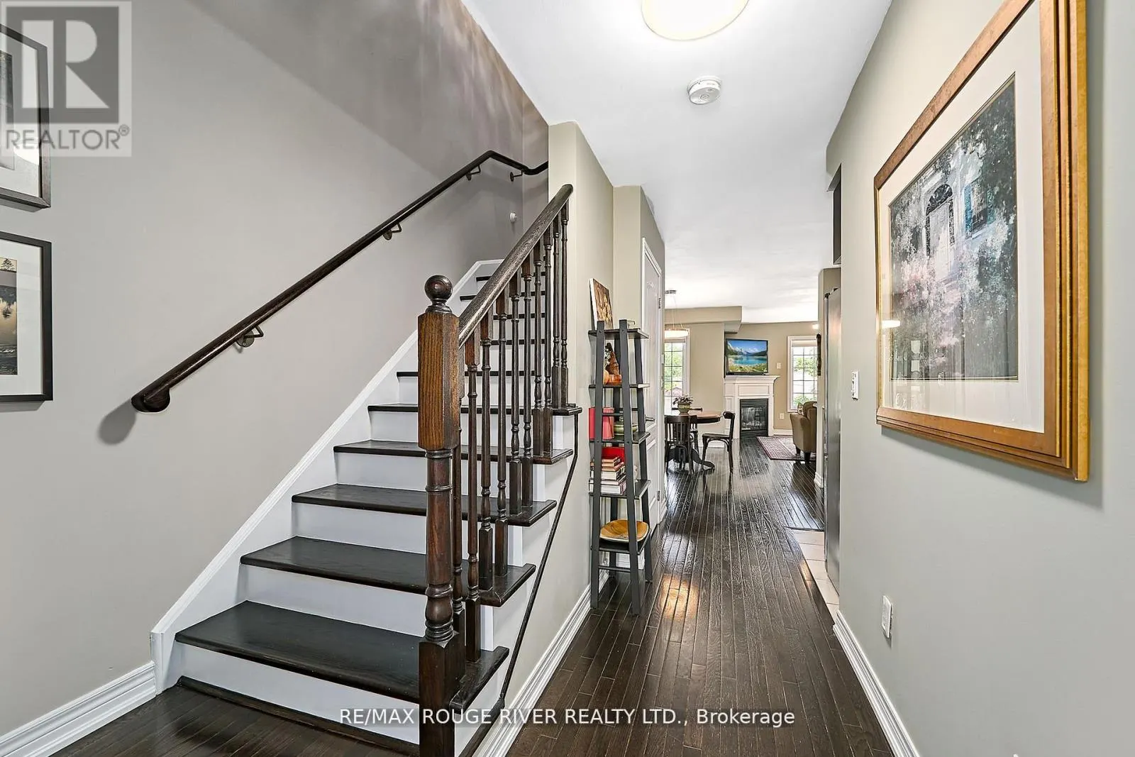 26 LANDER CRESCENT