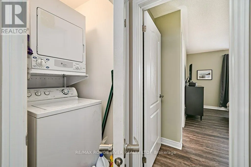26 LANDER CRESCENT