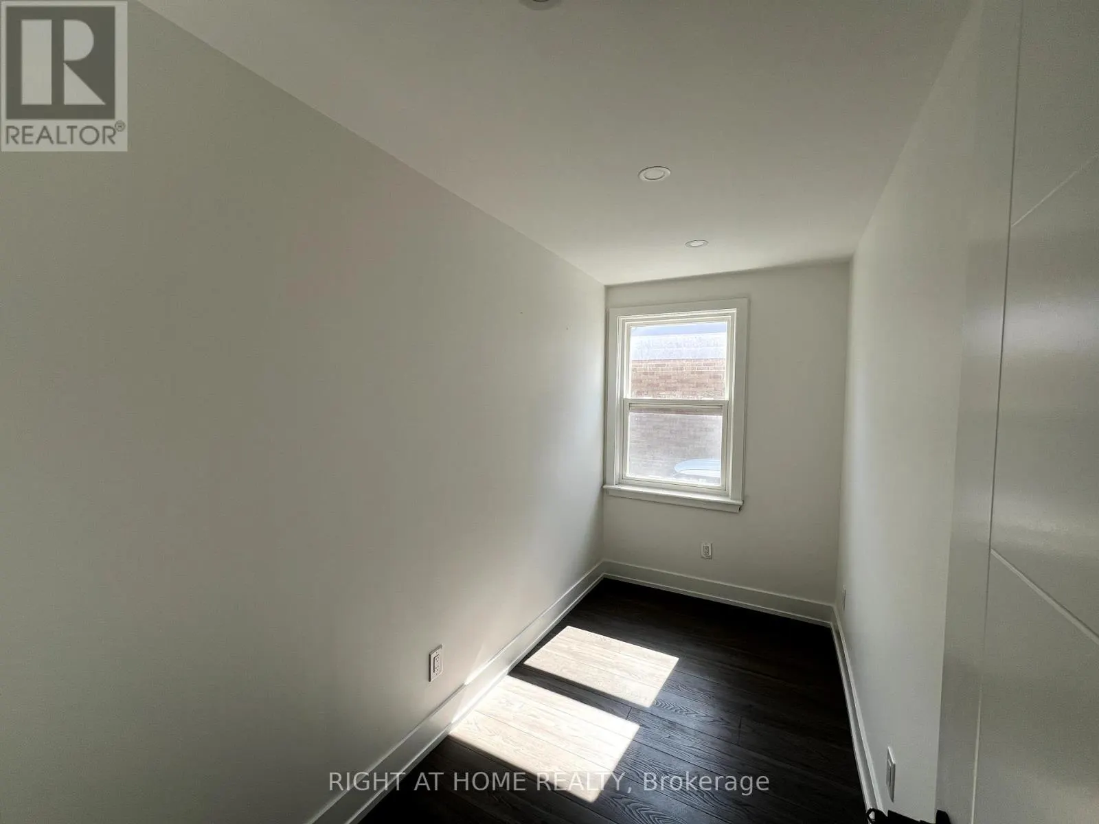 75 PONTIAC AVENUE
