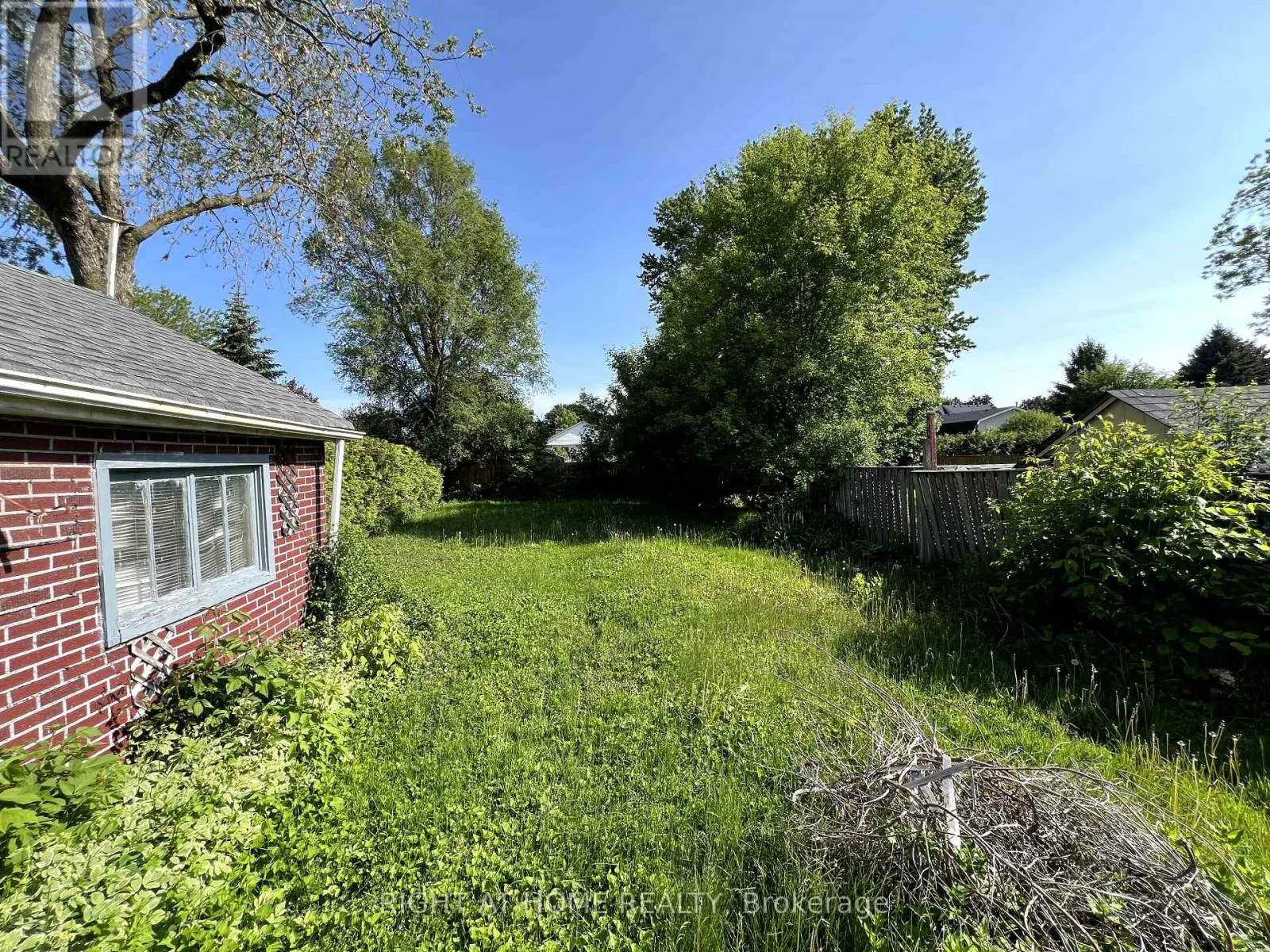 75 PONTIAC AVENUE