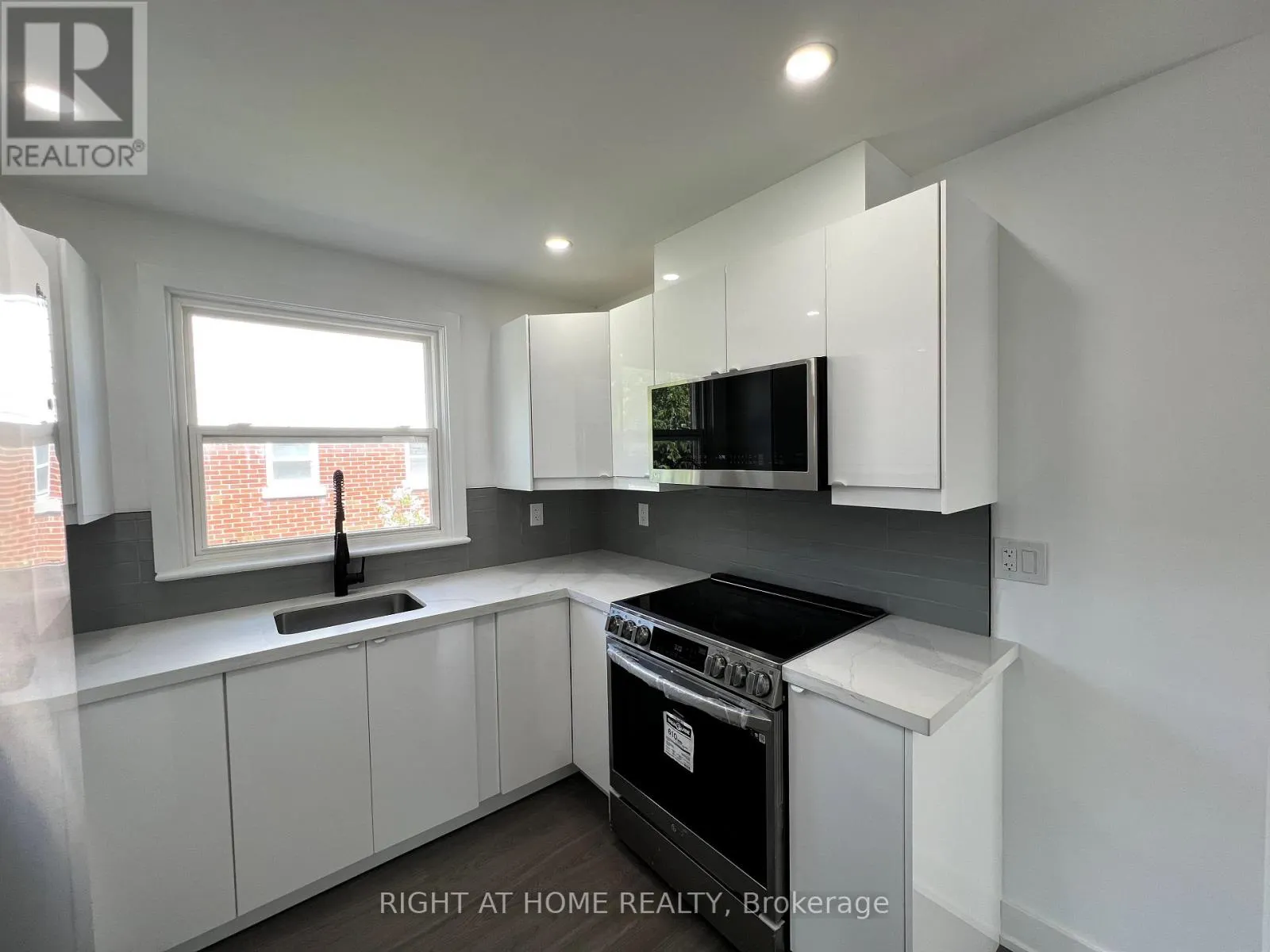 75 PONTIAC AVENUE