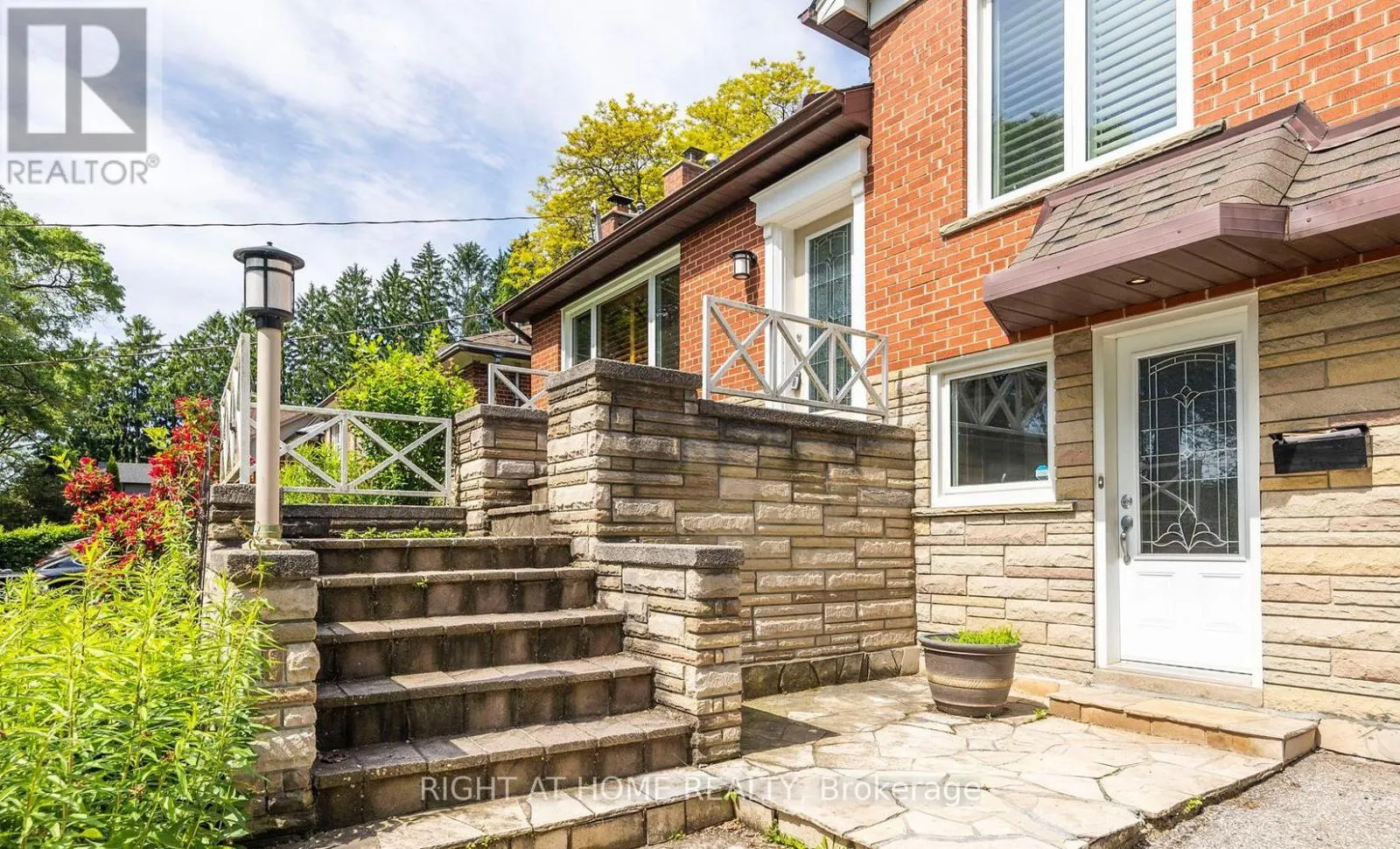 40 CATALINA DRIVE