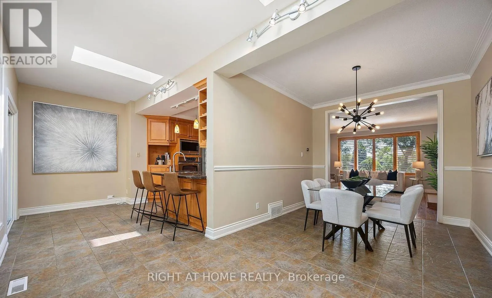 40 CATALINA DRIVE