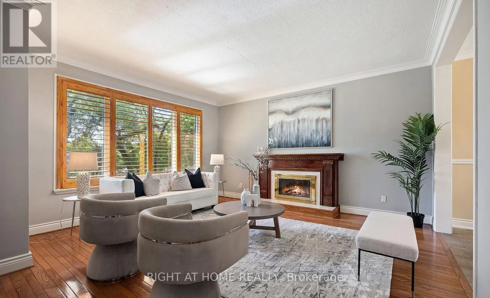 40 CATALINA DRIVE