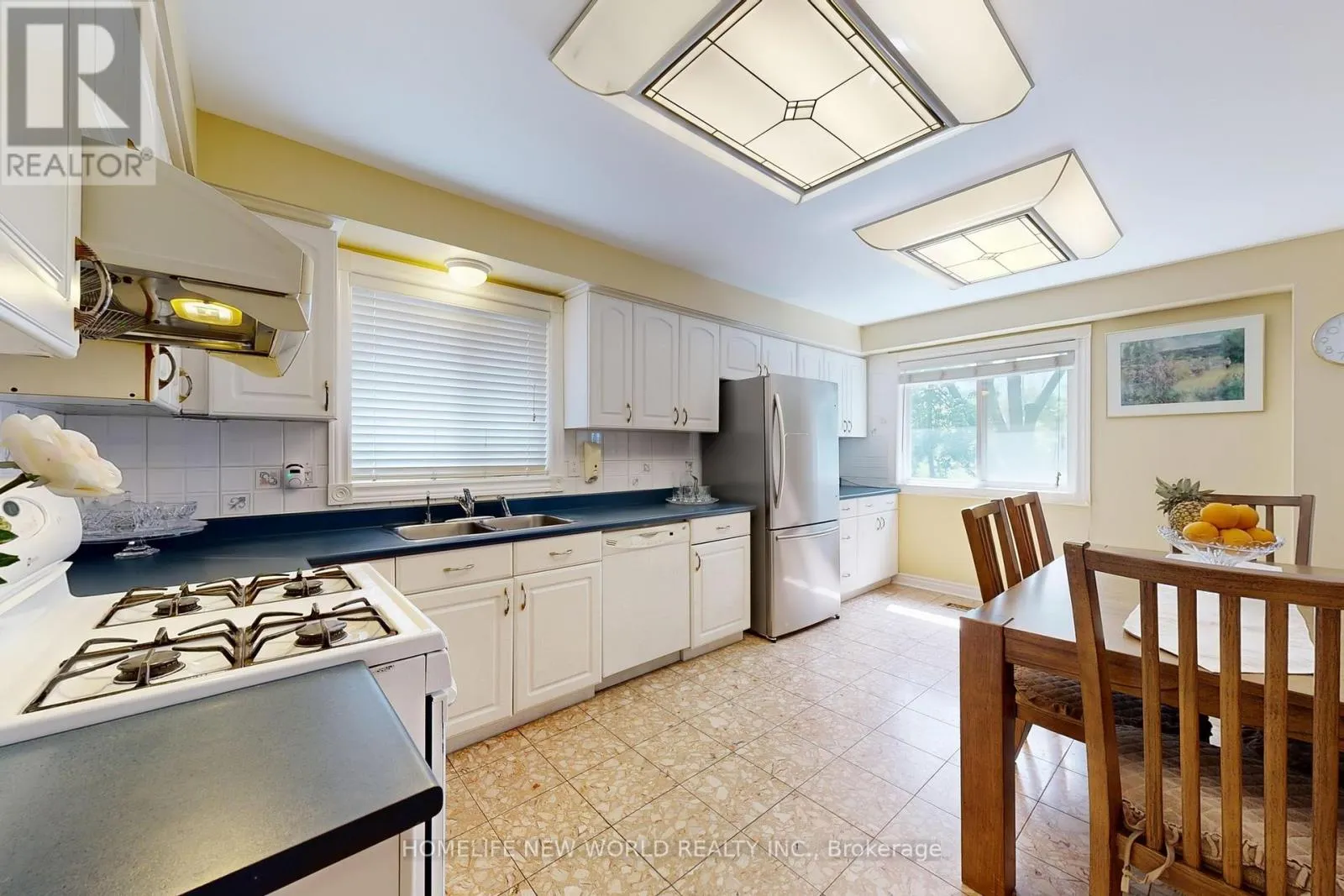 781 HUNTINGWOOD DRIVE