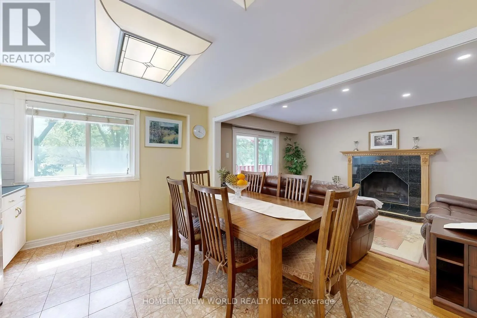 781 HUNTINGWOOD DRIVE
