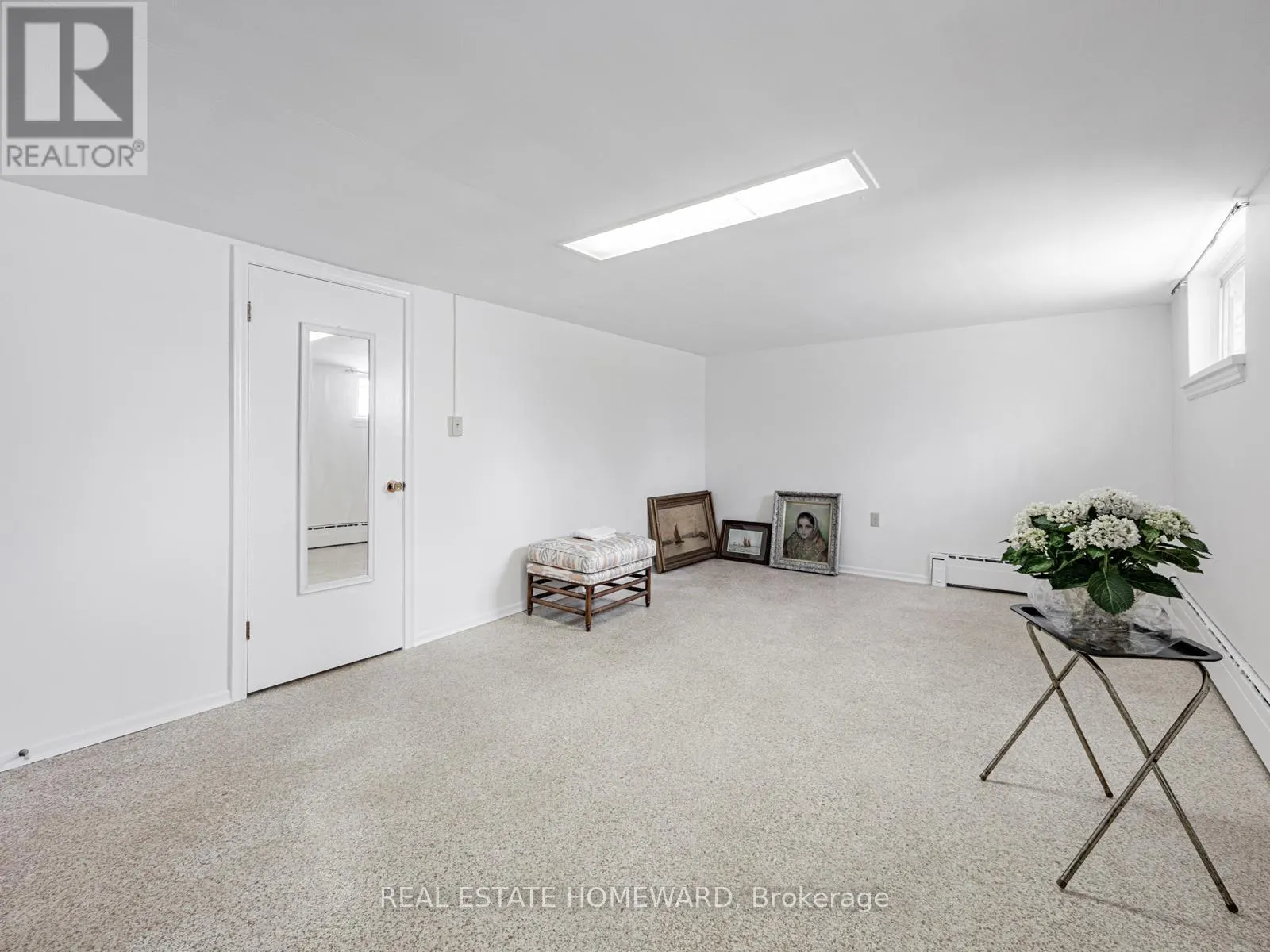 733 PHARMACY AVENUE
