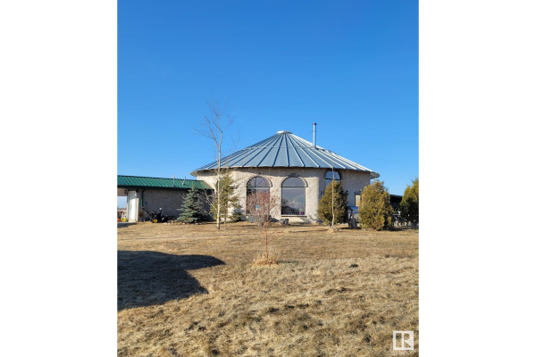 183012 Hwy 45, Rural Lamont County