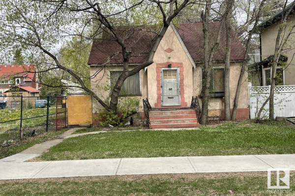 10828 83 AV NW, Edmonton