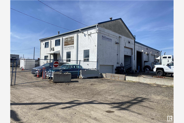 7244 126 AV NW, Edmonton