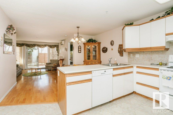 #107 8922 156 ST NW, Edmonton