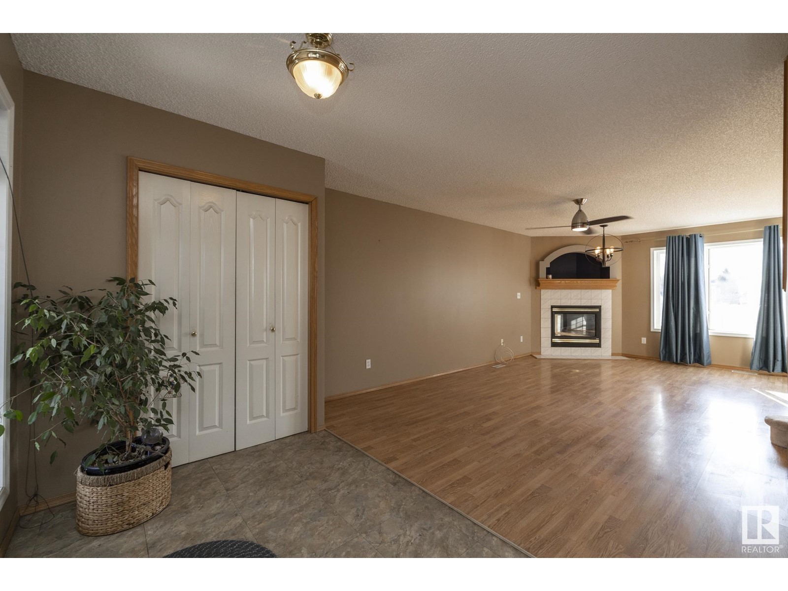 Listing E4331810 - Large Photo # 3