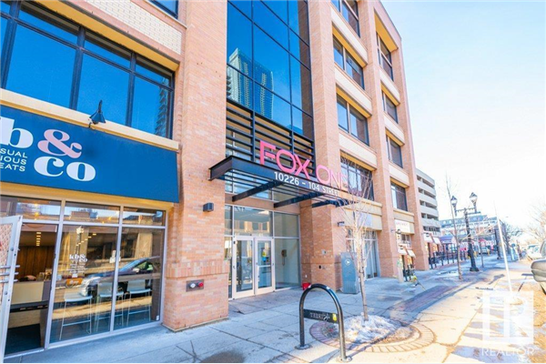 #905 10226 104 ST NW, Edmonton