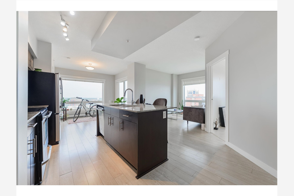 #1602 10226 104 ST NW, Edmonton