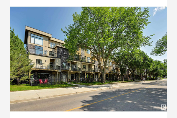 #15 11518 76 AV NW, Edmonton