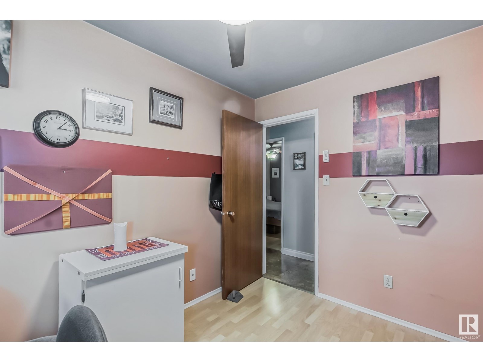 1016 MOYER DR