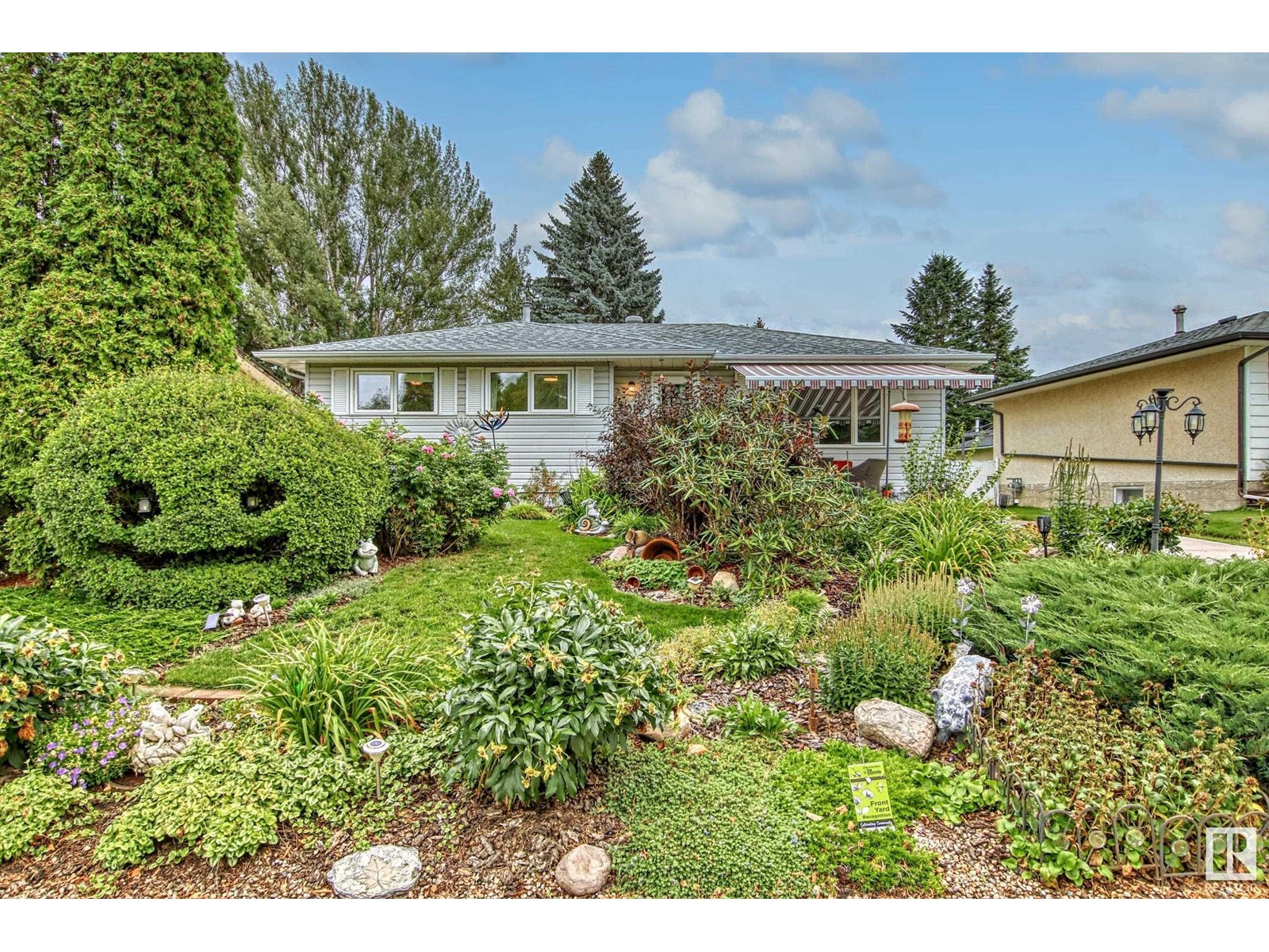 1016 MOYER DR
