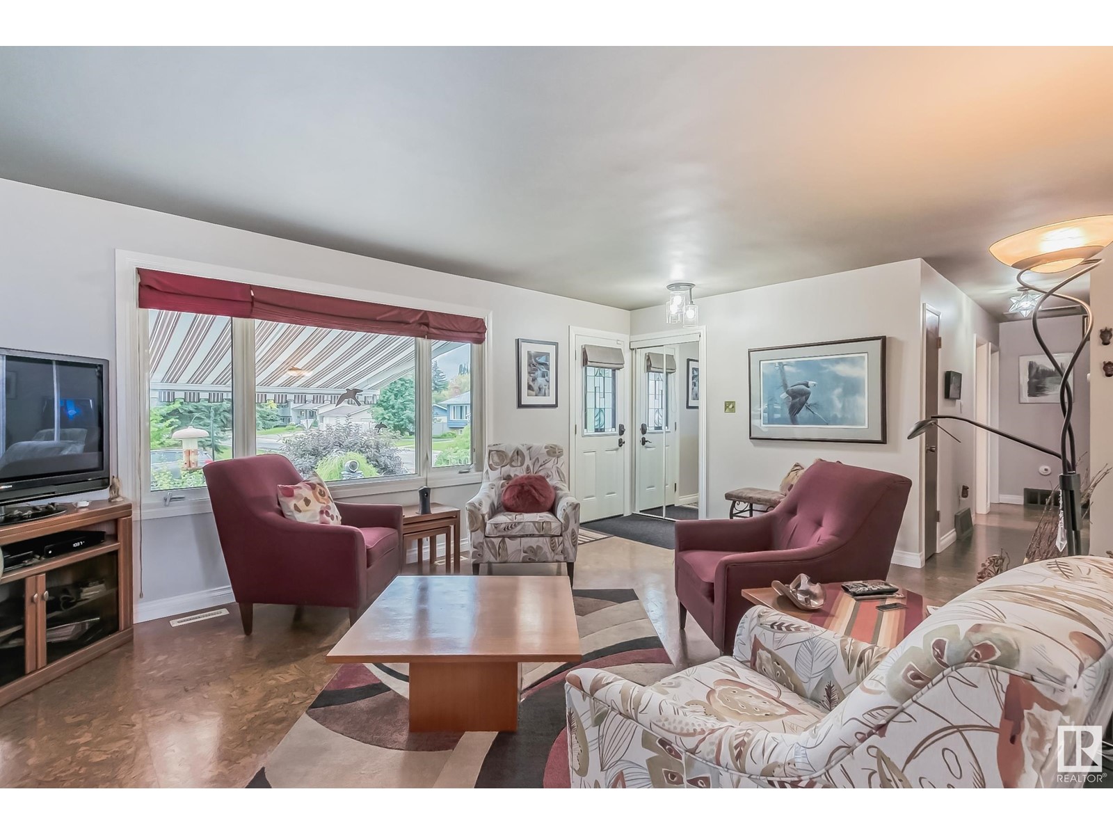 1016 MOYER DR