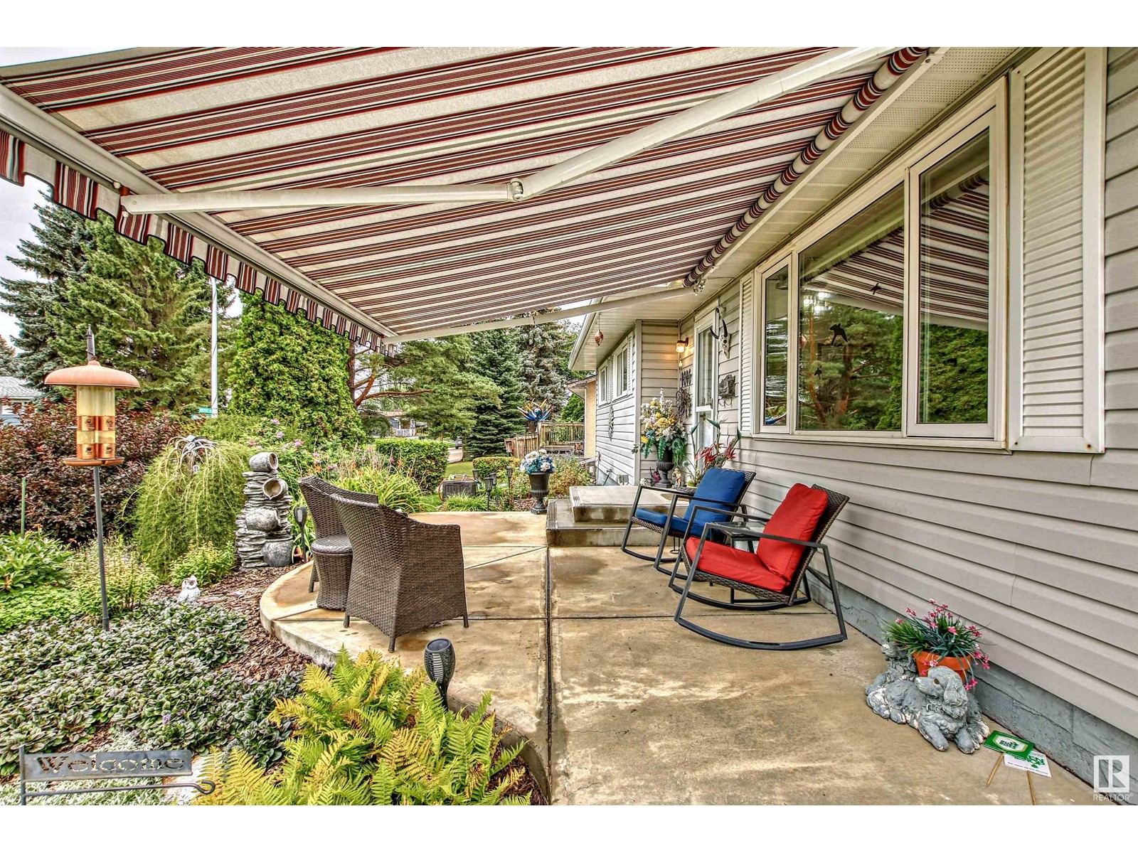 1016 MOYER DR