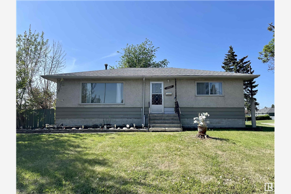 10927 135A AV NW, Edmonton