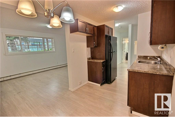 106-3720 118 AV NW, Edmonton