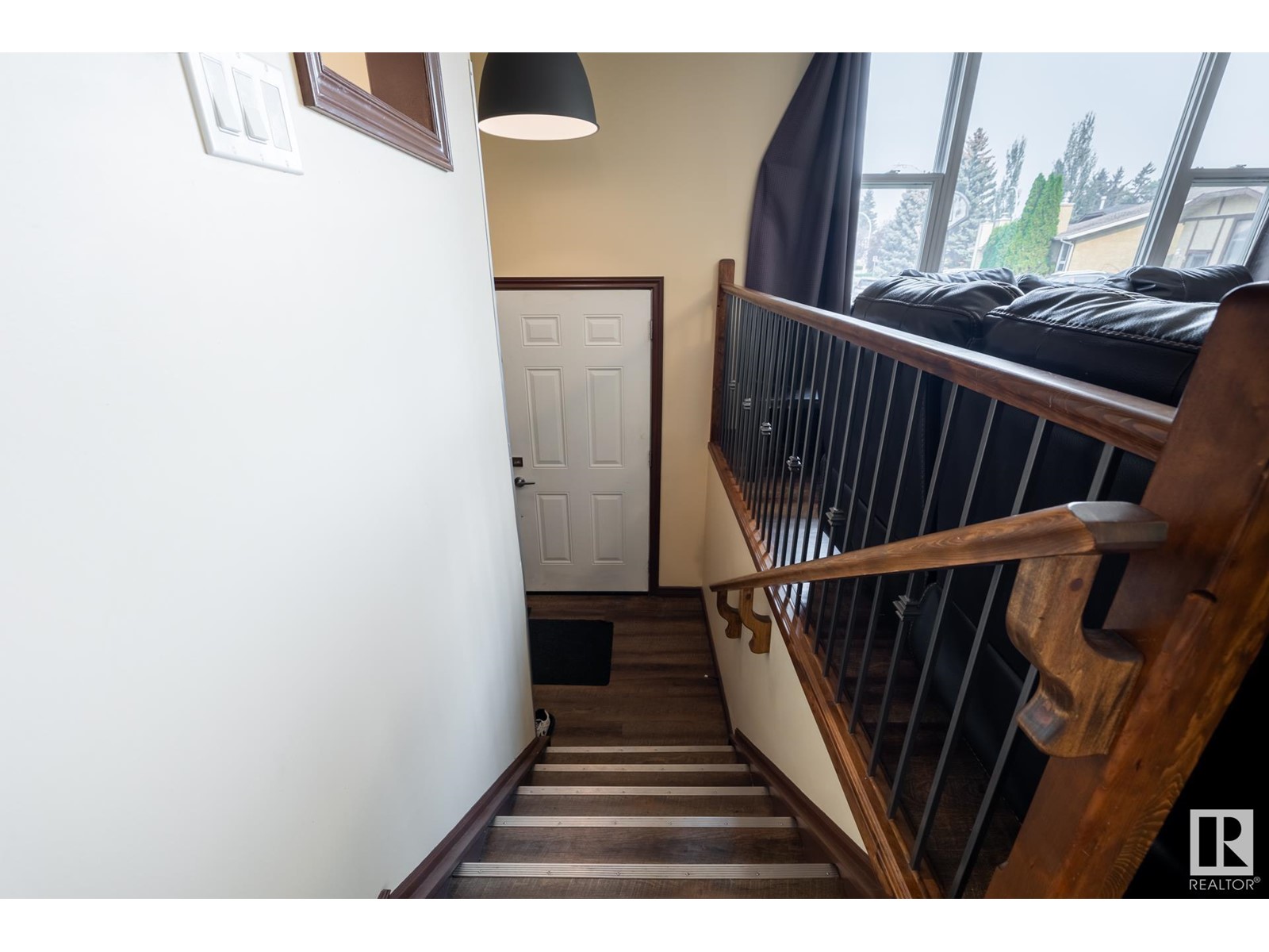 97 WELLINGTON CR