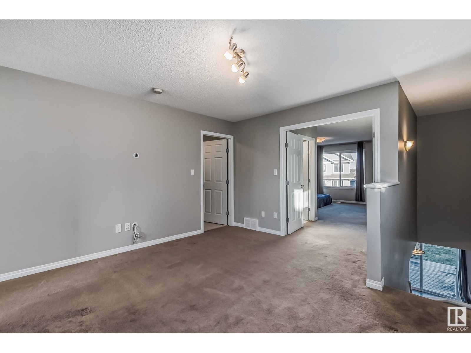 2557 COUGHLAN RD SW