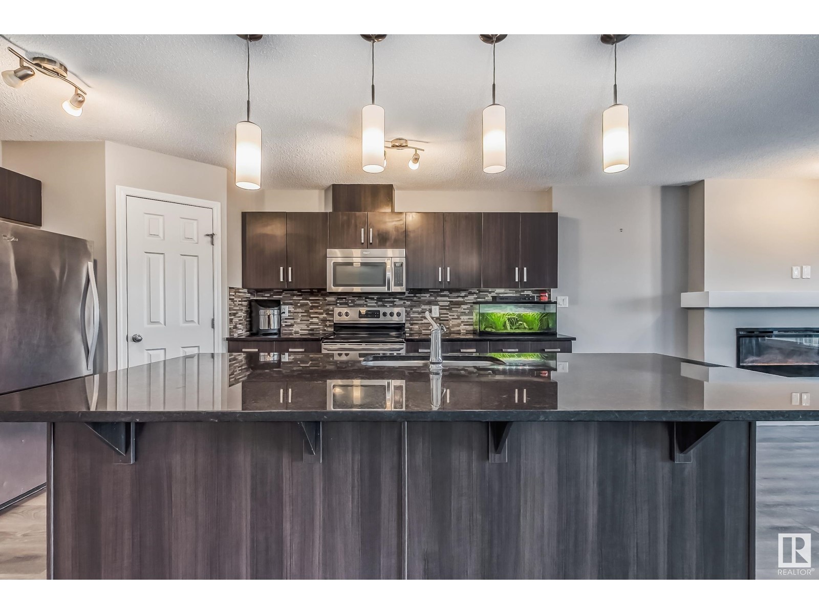 2557 COUGHLAN RD SW