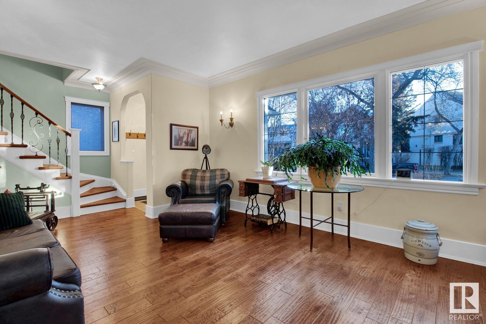 10508 127 ST NW