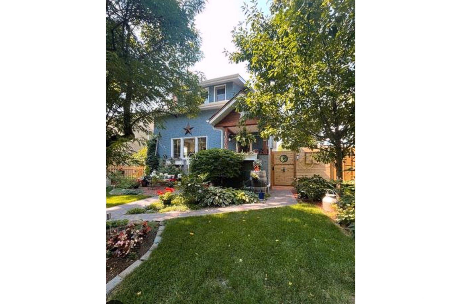 10508 127 ST NW