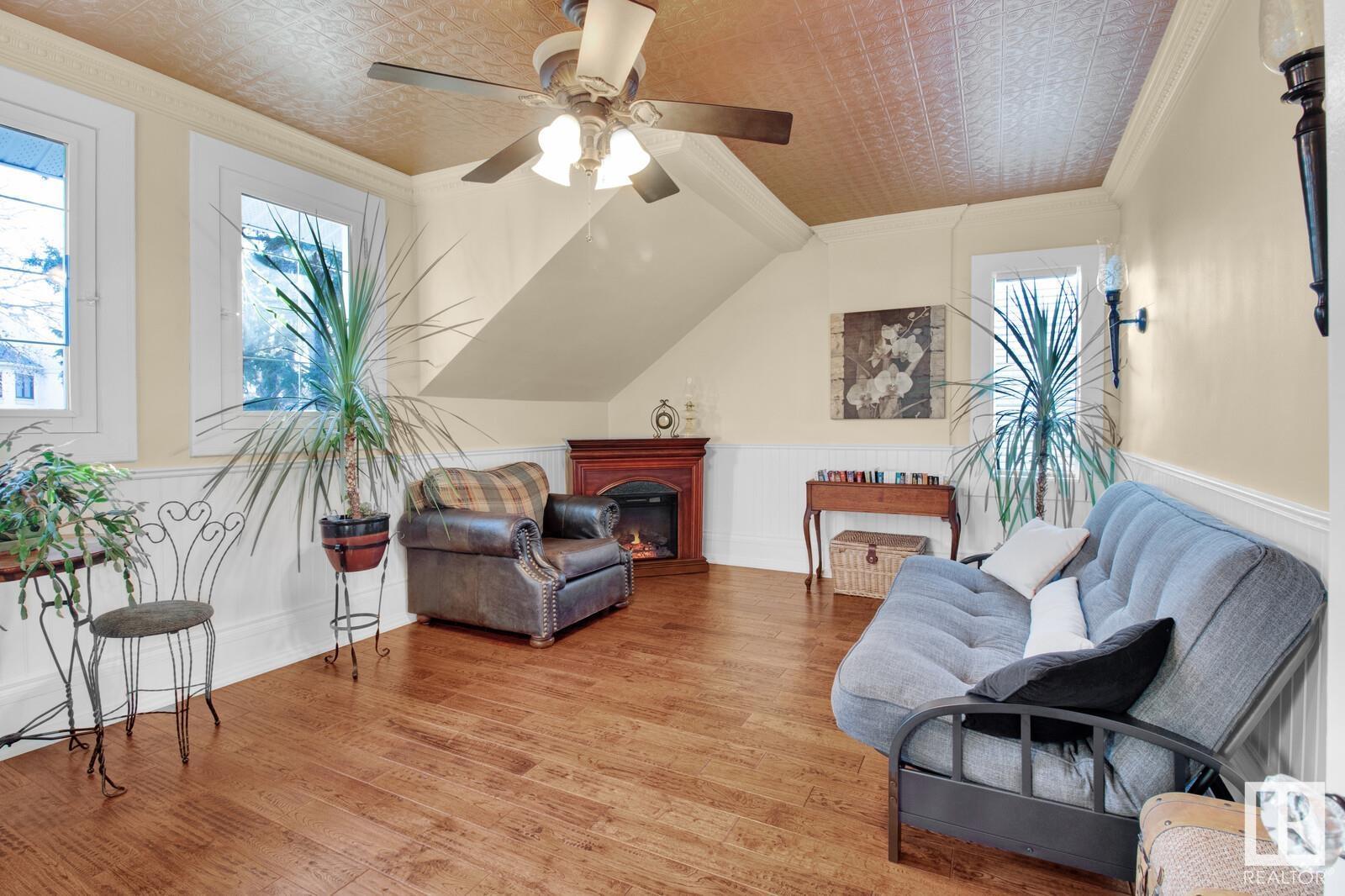 10508 127 ST NW