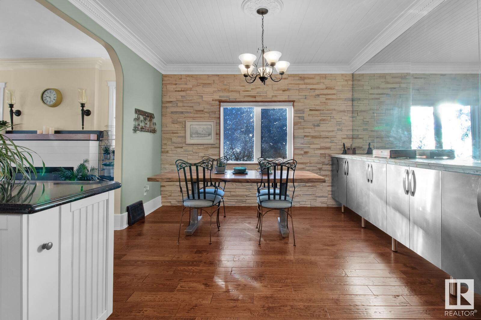 10508 127 ST NW