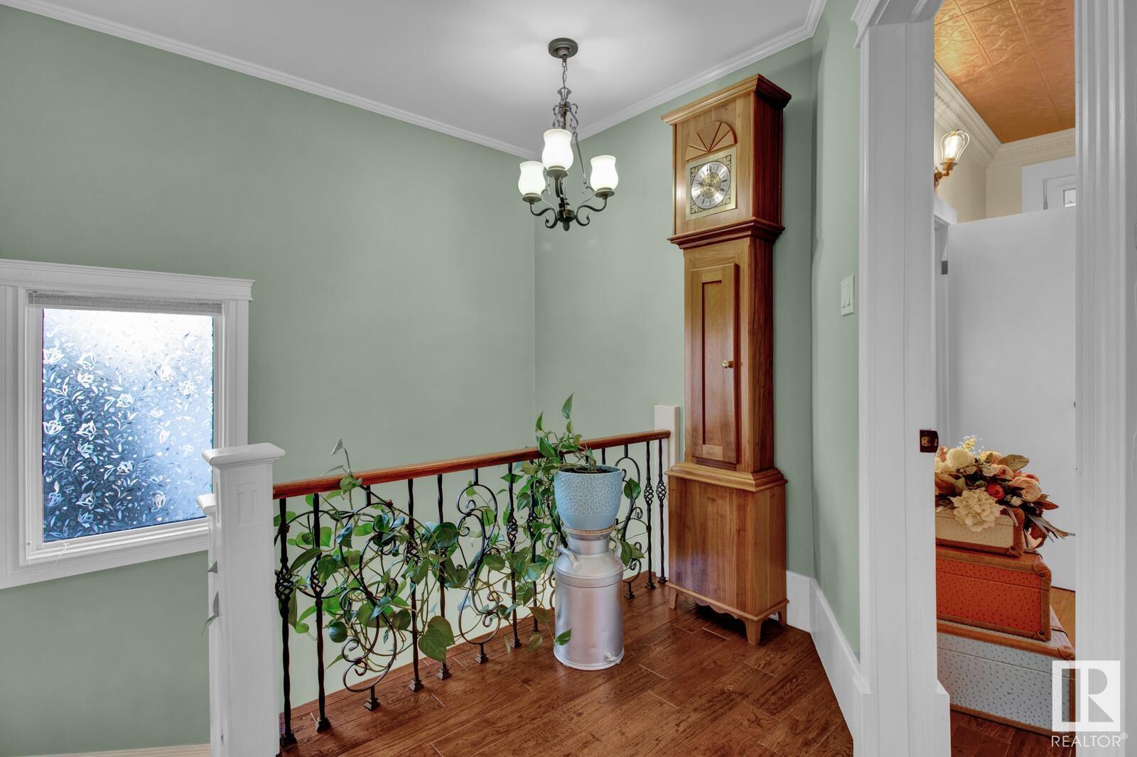 10508 127 ST NW