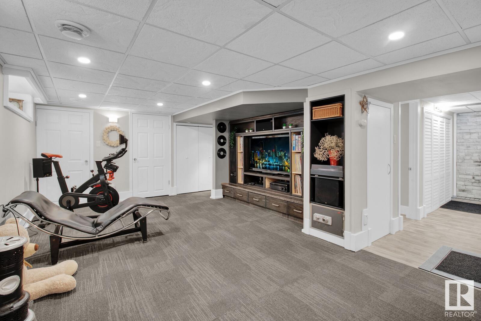 10508 127 ST NW