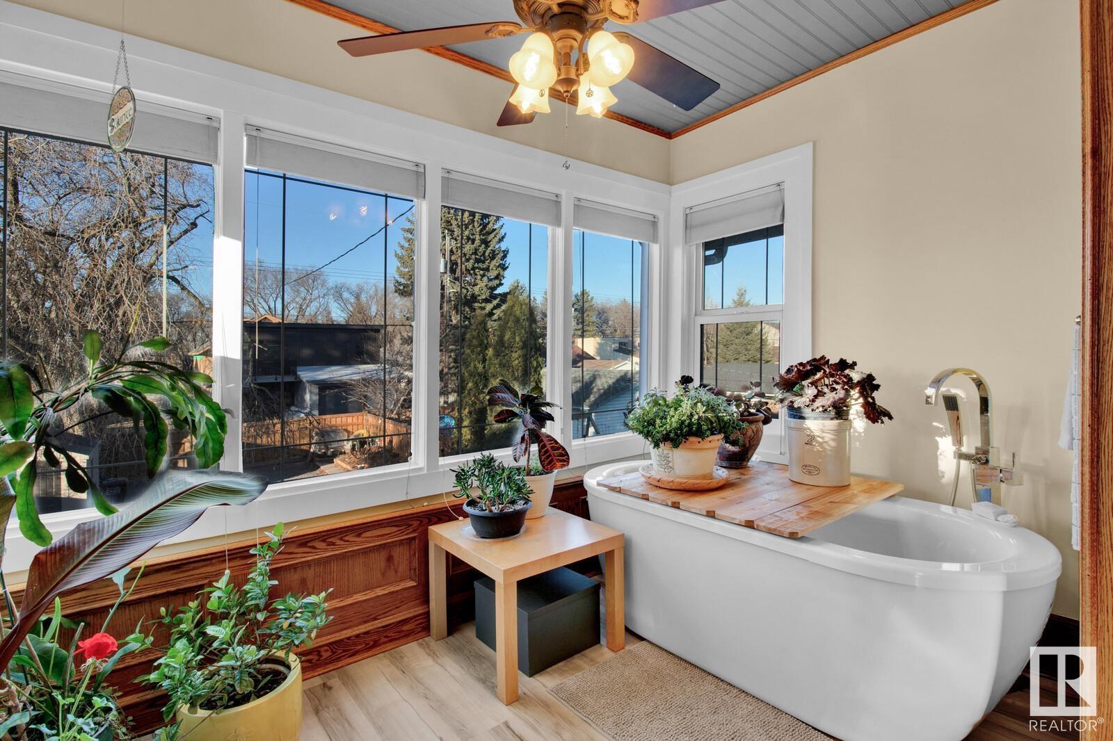 10508 127 ST NW