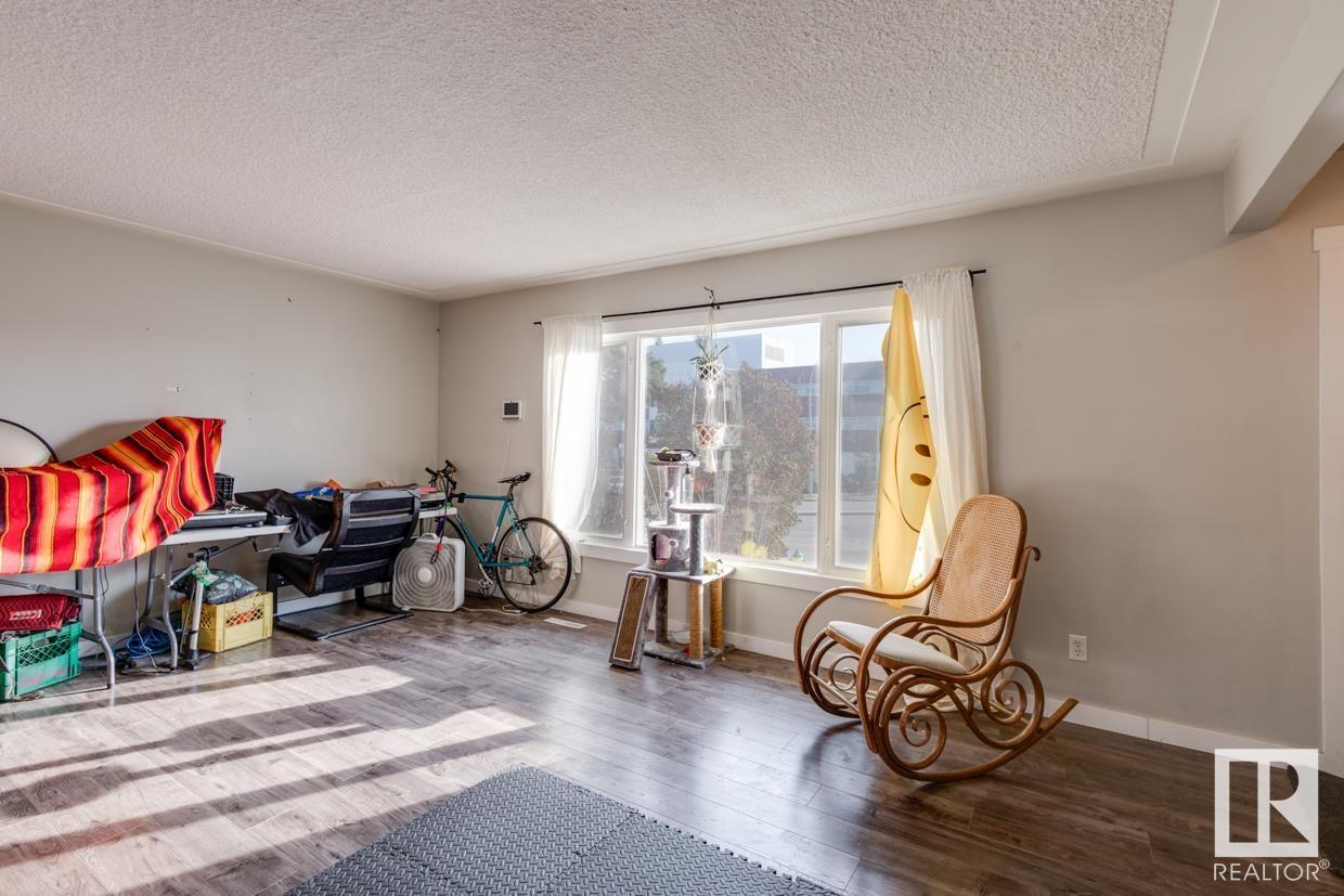 10508 62 AV NW