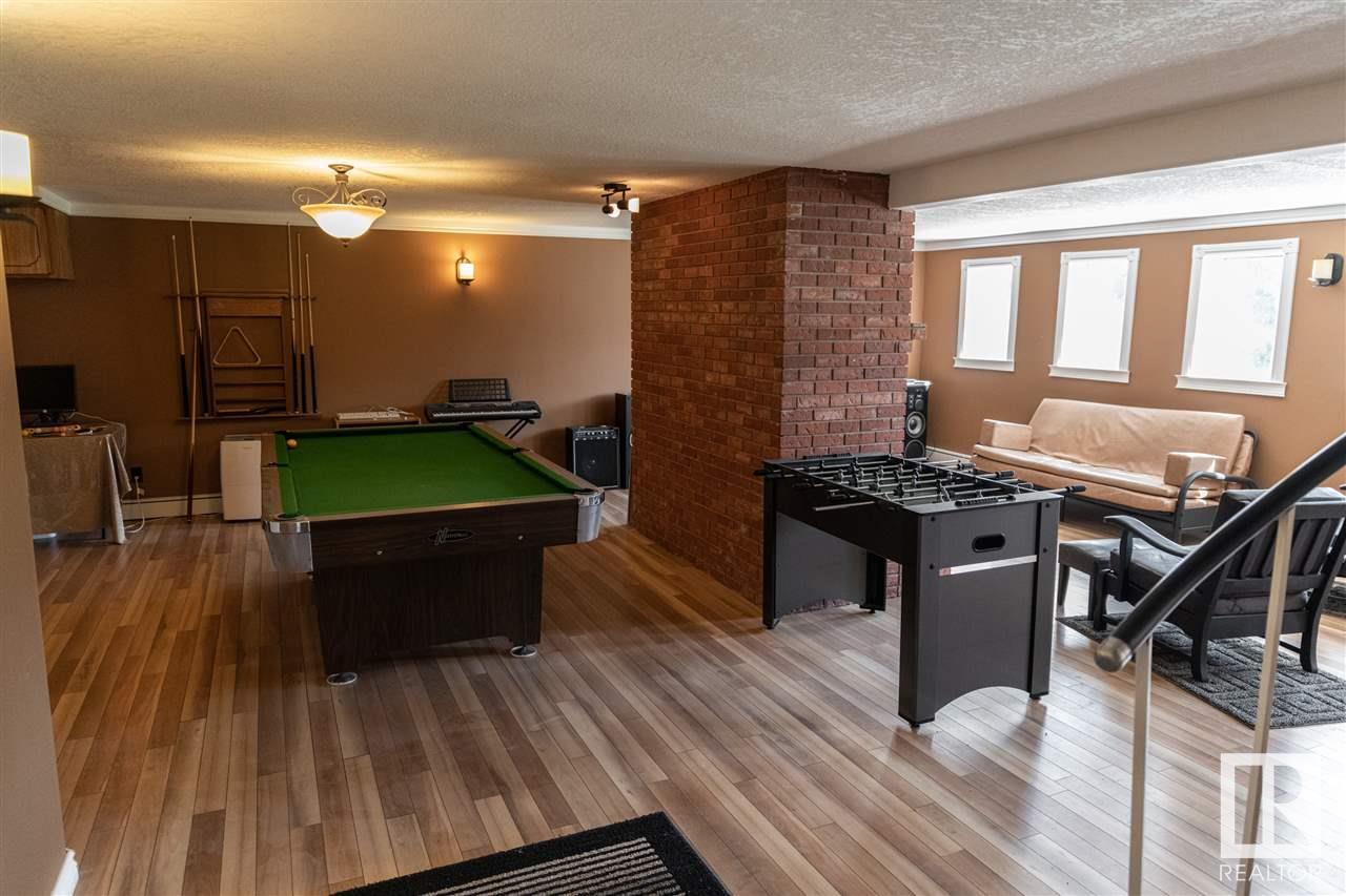 8 BAYVIEW CR