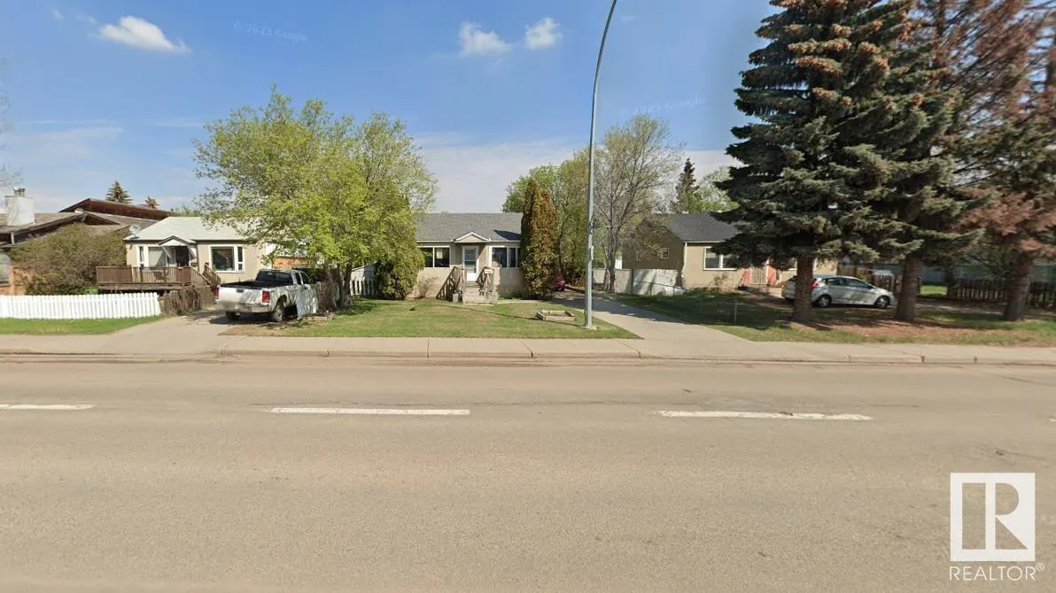 16222/16216/ 16212 100 AV NW