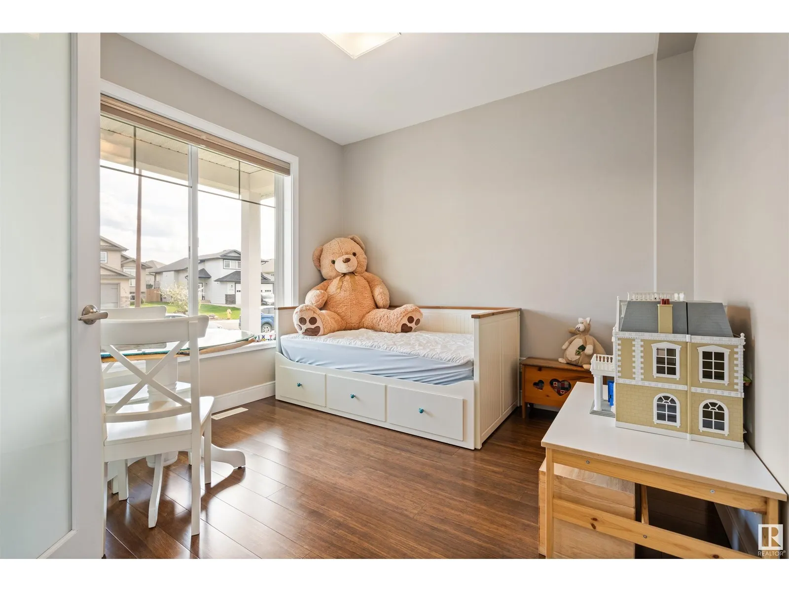 3717 Beau Vista BV