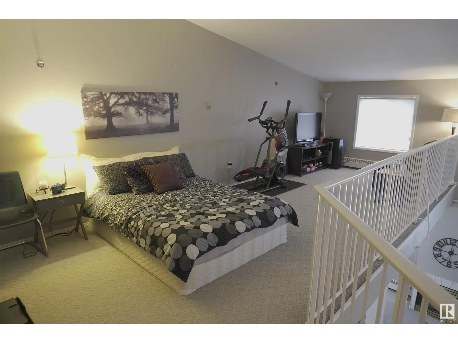 #37 10331 106 ST NW