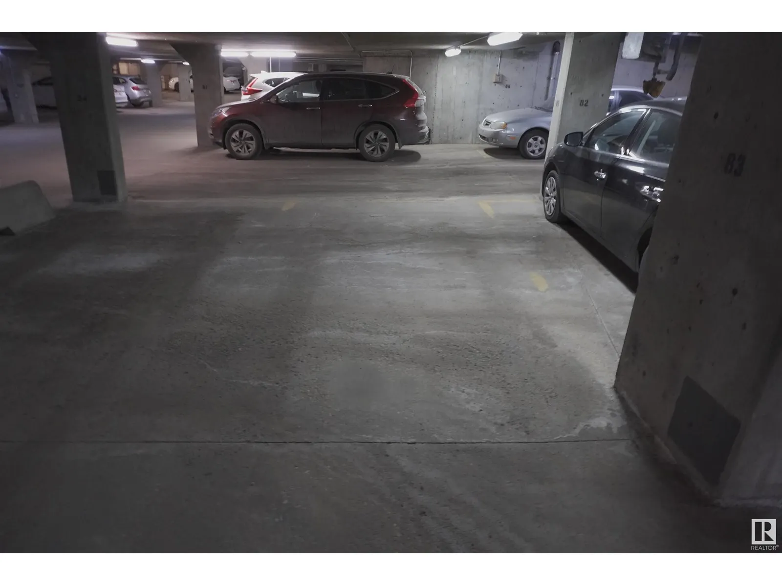 #37 10331 106 ST NW