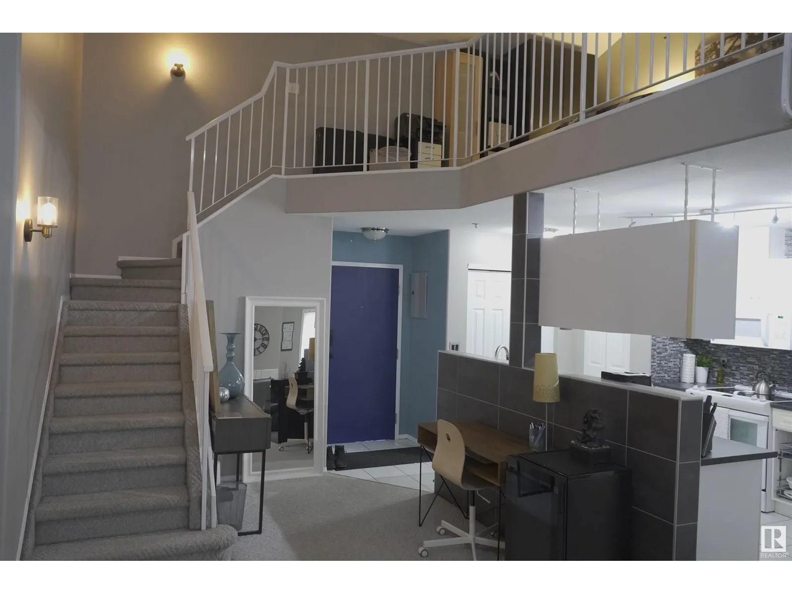 #37 10331 106 ST NW