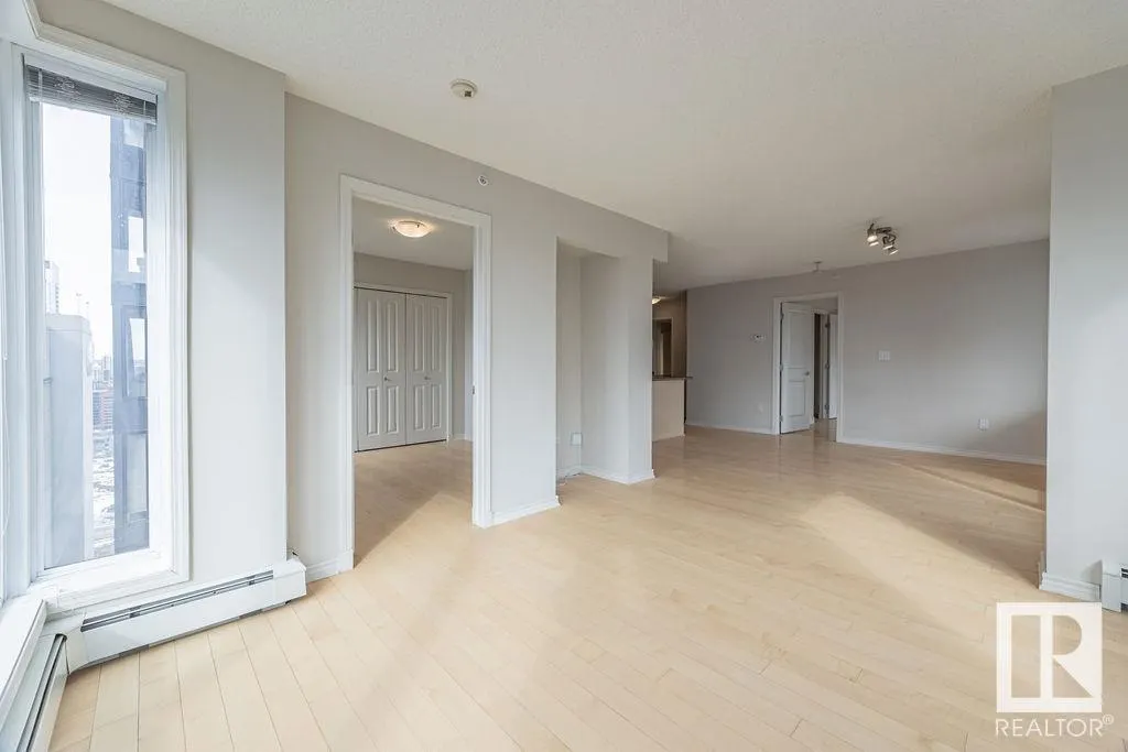 #2301 10180 104 ST NW