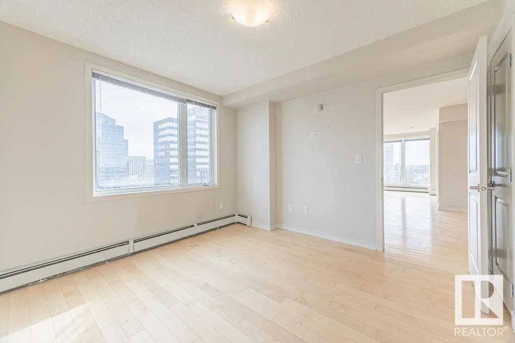 #2301 10180 104 ST NW