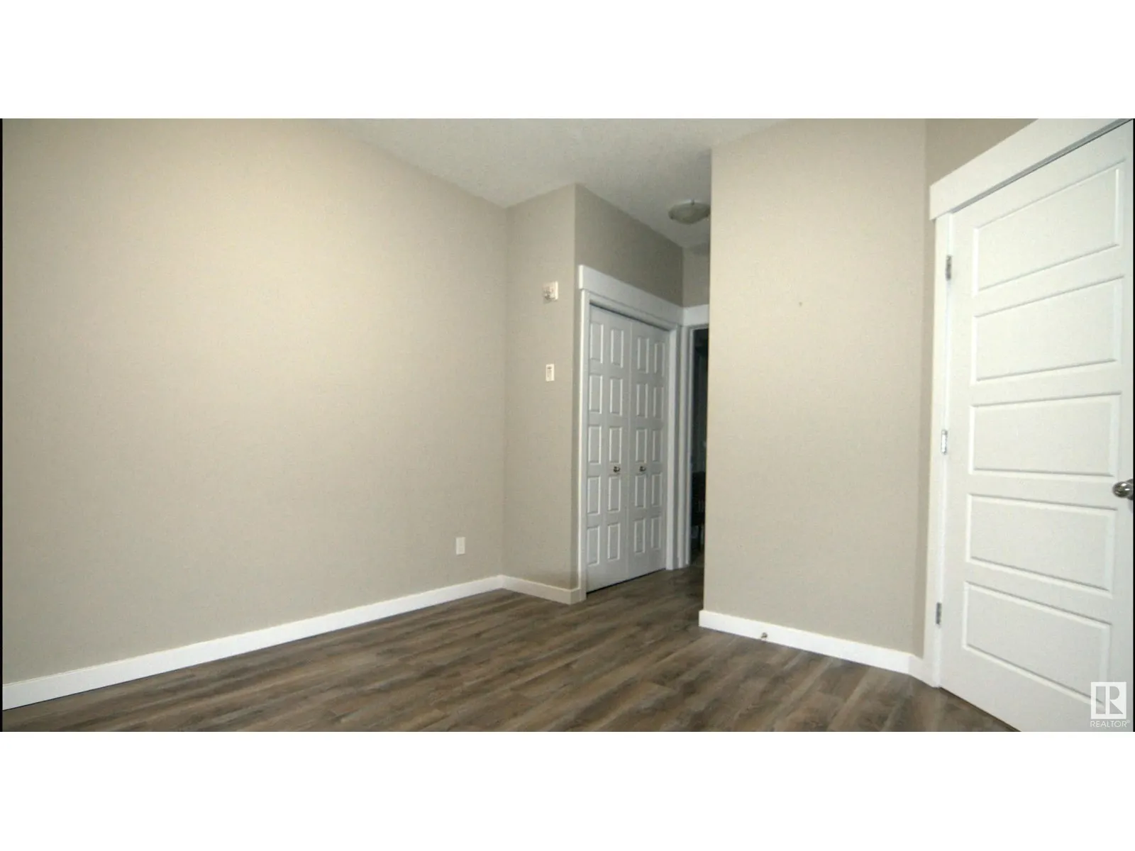 #108 10518 113 ST NW