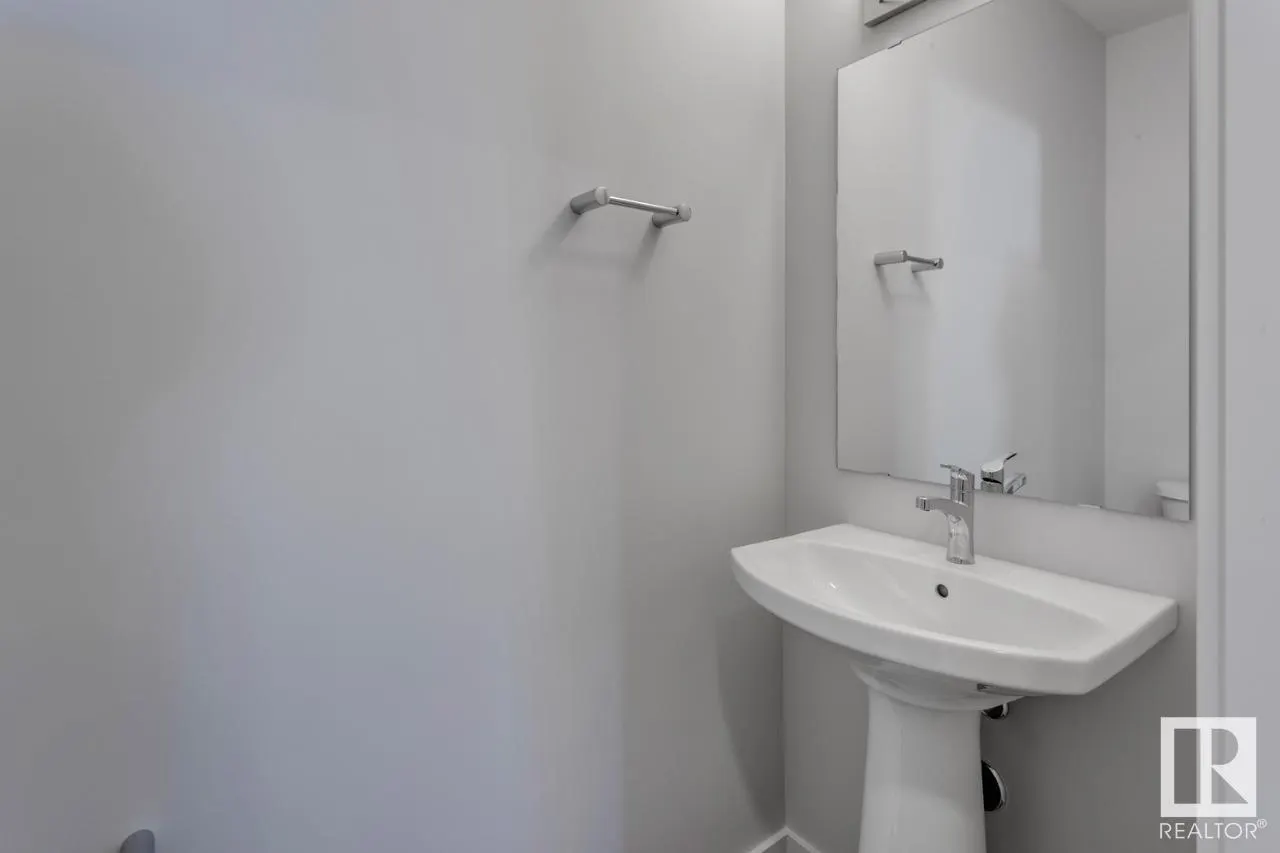 49 ASHBURY CR