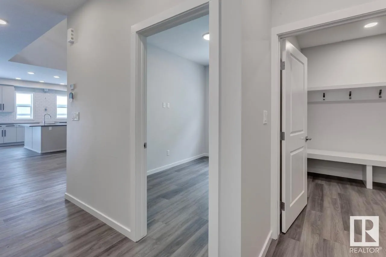 49 ASHBURY CR