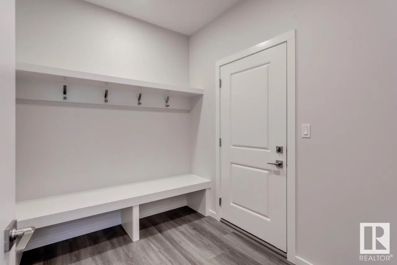 49 ASHBURY CR