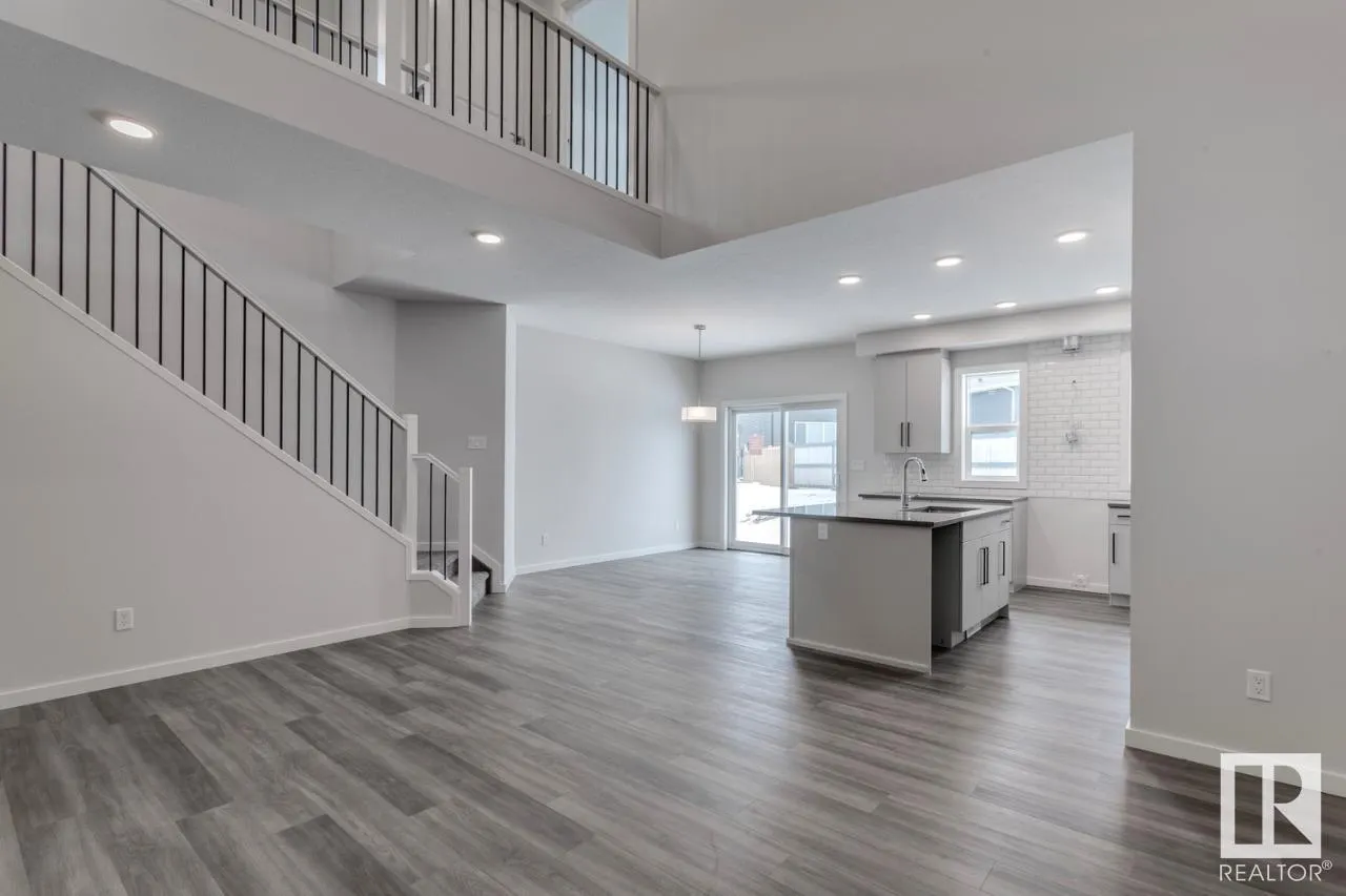 49 ASHBURY CR